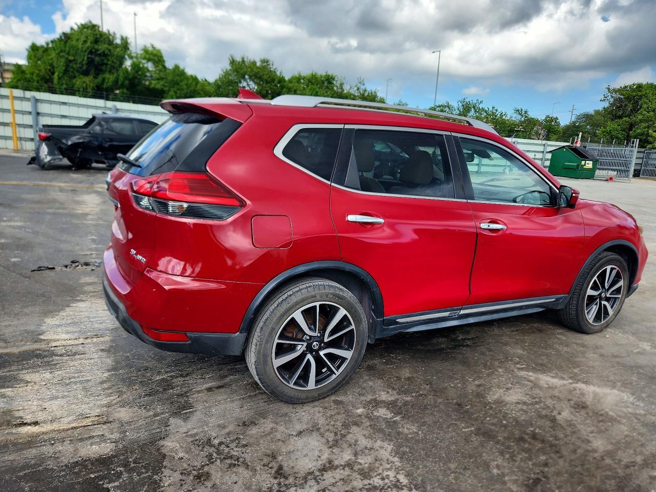2017 NISSAN ROGUE SL — Фото 3 из 13