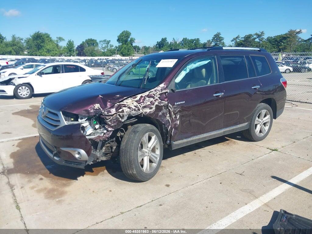 5TDDK3EH2DS231710 2013 TOYOTA HIGHLANDER photo no. 2