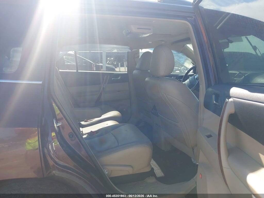 5TDDK3EH2DS231710 2013 TOYOTA HIGHLANDER photo no. 8
