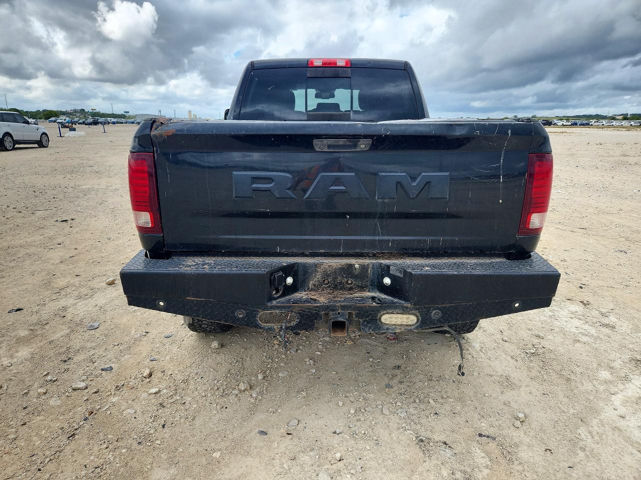 2017 RAM 2500 POWERWAGON — Фото 6 из 12