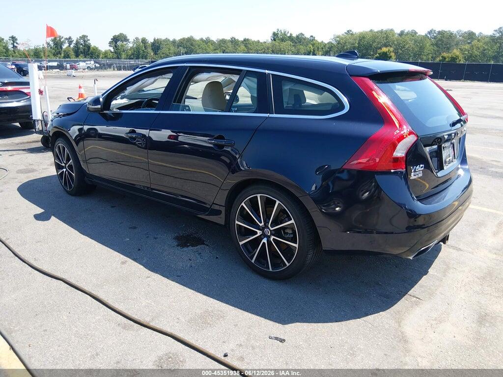 YV140MEM0H1359286 2017 VOLVO V60 photo no. 3