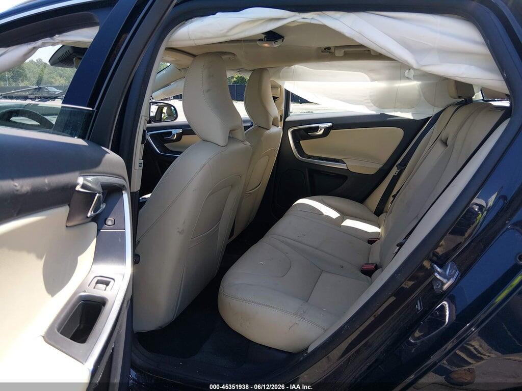 YV140MEM0H1359286 2017 VOLVO V60 photo no. 8