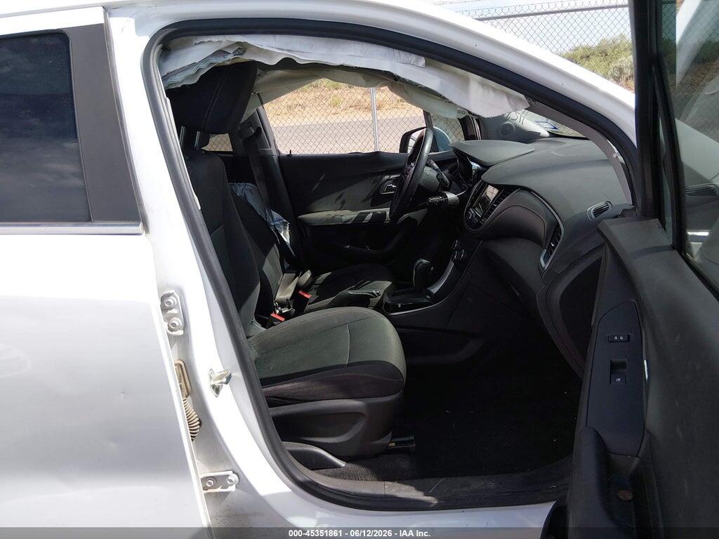 3GNCJLSB7JL401132 2018 CHEVROLET TRAX photo no. 5