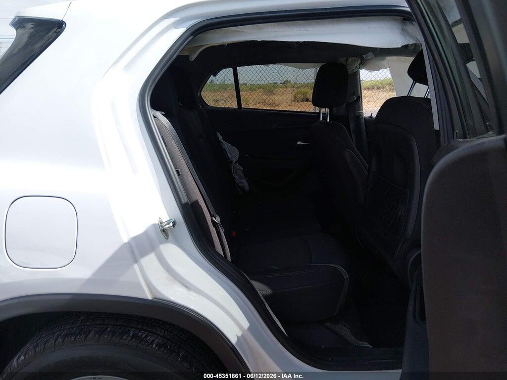 3GNCJLSB7JL401132 2018 CHEVROLET TRAX photo no. 8