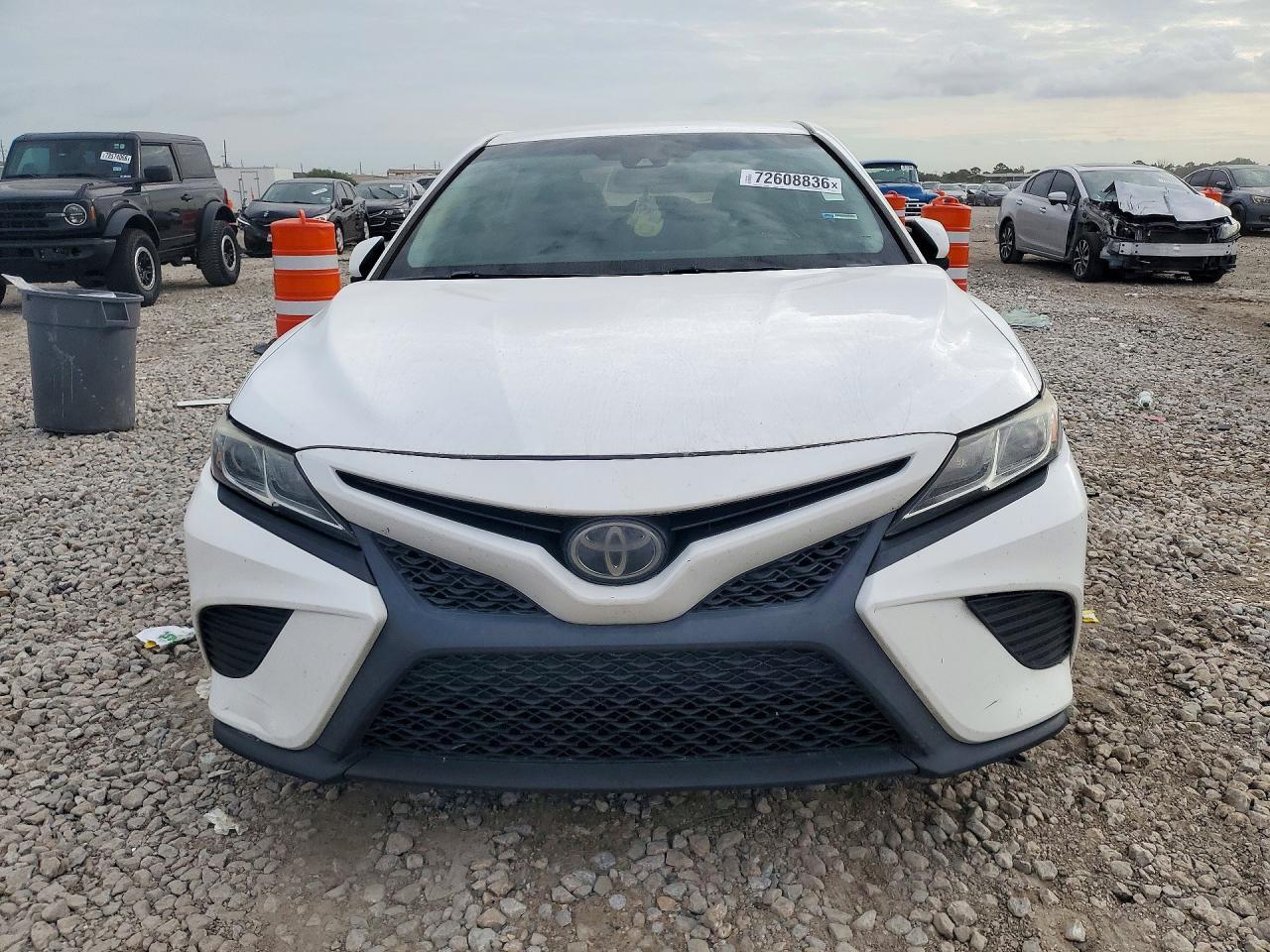 2018 TOYOTA CAMRY SE — Фото 5 из 12