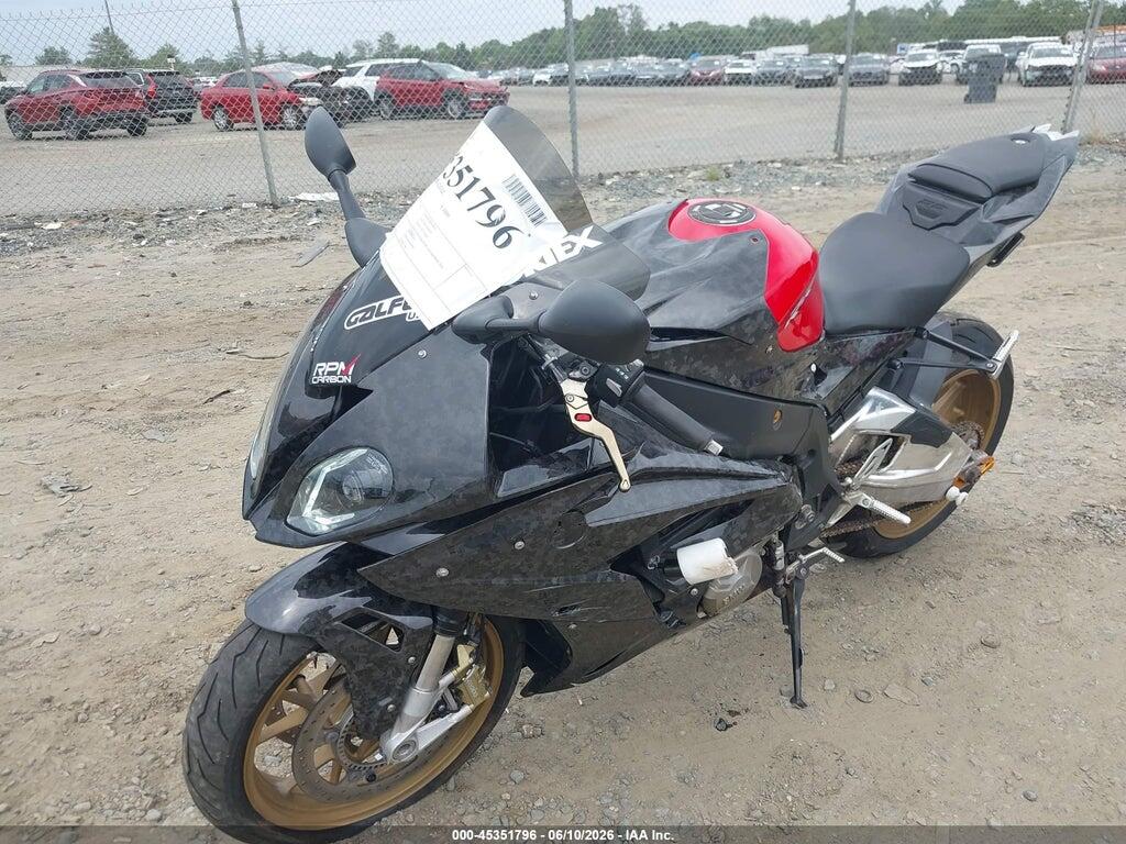 WB10D2108FZ351741 2015 BMW S 1000 photo no. 2