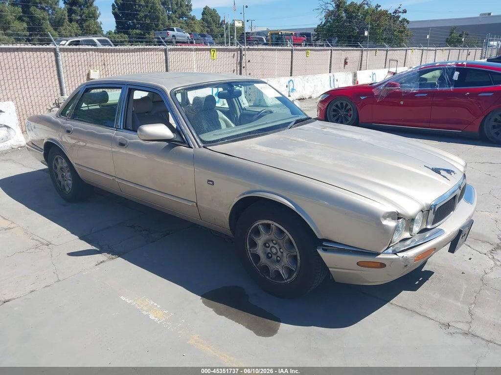 SAJHD1041XC875582 1999 JAGUAR XJ8 photo no. 1
