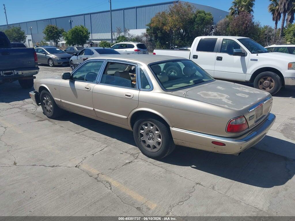 SAJHD1041XC875582 1999 JAGUAR XJ8 photo no. 3