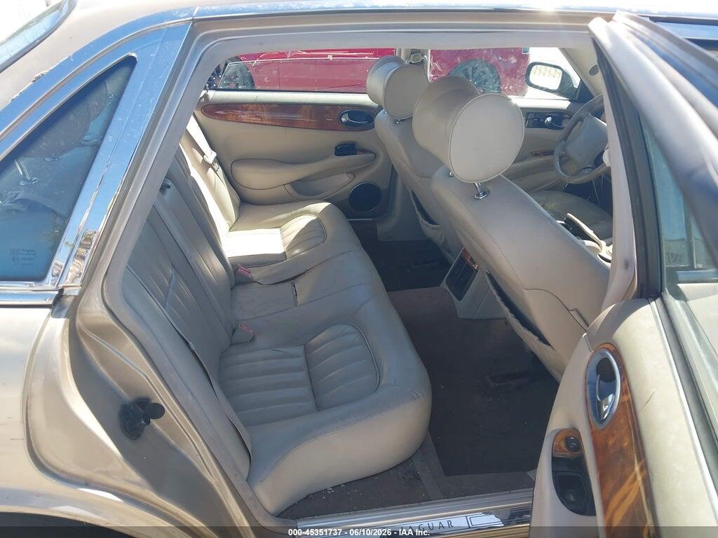 SAJHD1041XC875582 1999 JAGUAR XJ8 photo no. 8