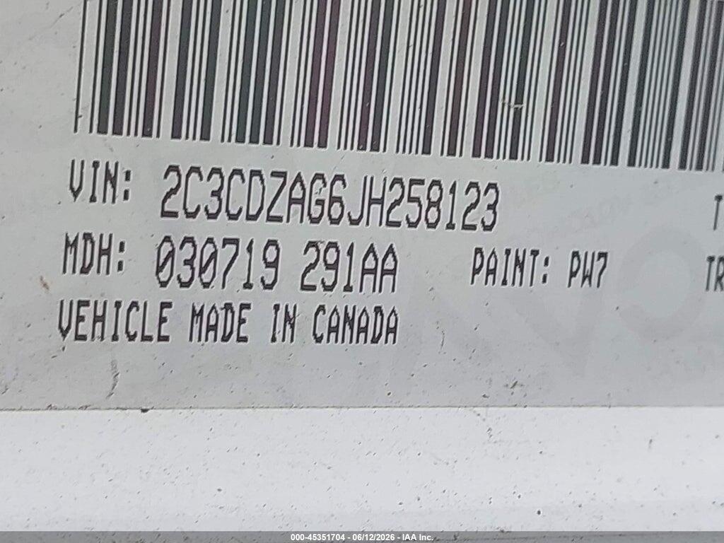 2C3CDZAG6JH258123 2018 DODGE CHALLENGER photo no. 9