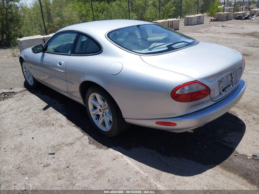 SAJJA41C3YNA05777 2000 JAGUAR XK8 photo no. 3