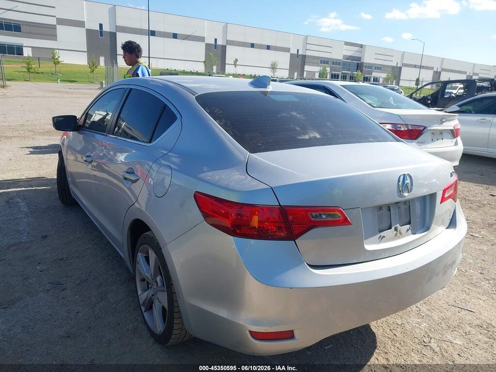 19VDE1F73DE013411 2013 ACURA ILX photo no. 3
