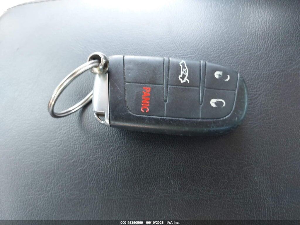 1C3CCCAB2GN171517 2016 CHRYSLER 200 photo no. 11