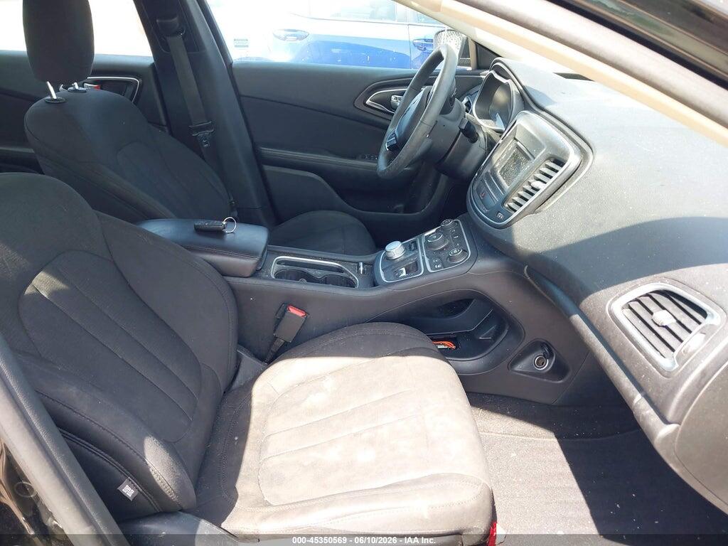 1C3CCCAB2GN171517 2016 CHRYSLER 200 photo no. 5