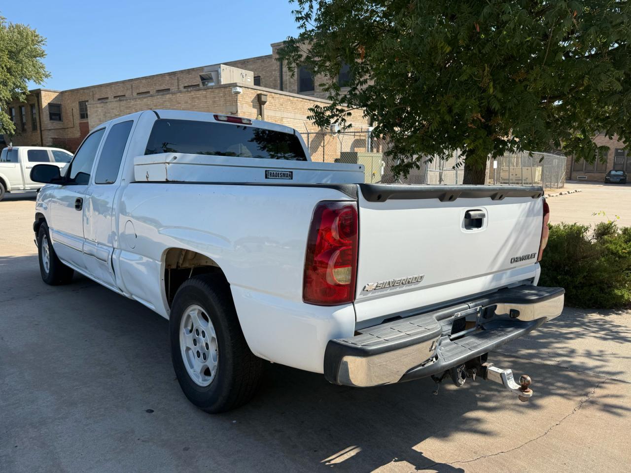 2003 CHEVROLET SILVERADO C1500 — Фото 3 из 10