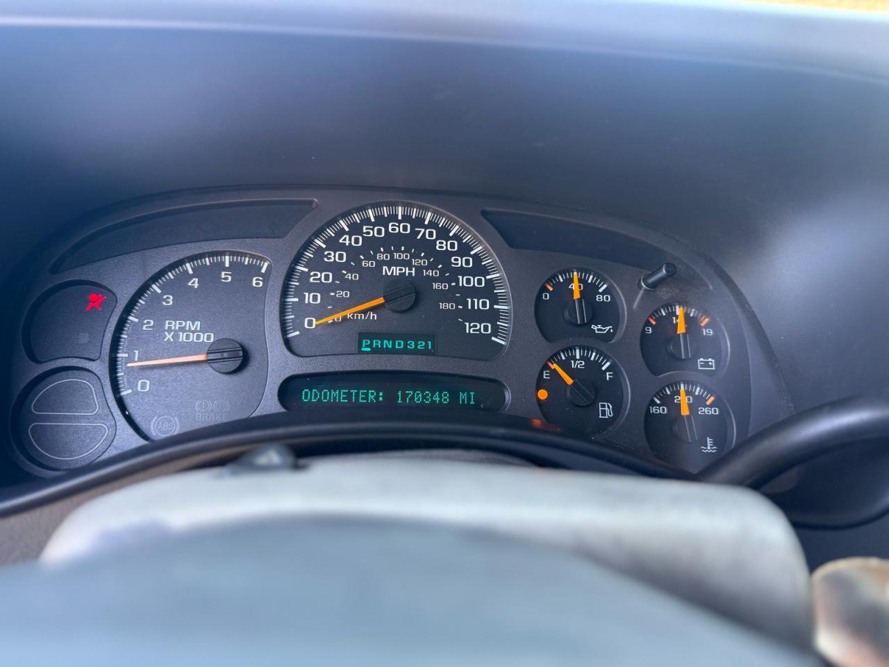 2003 CHEVROLET SILVERADO C1500 — Фото 8 из 10