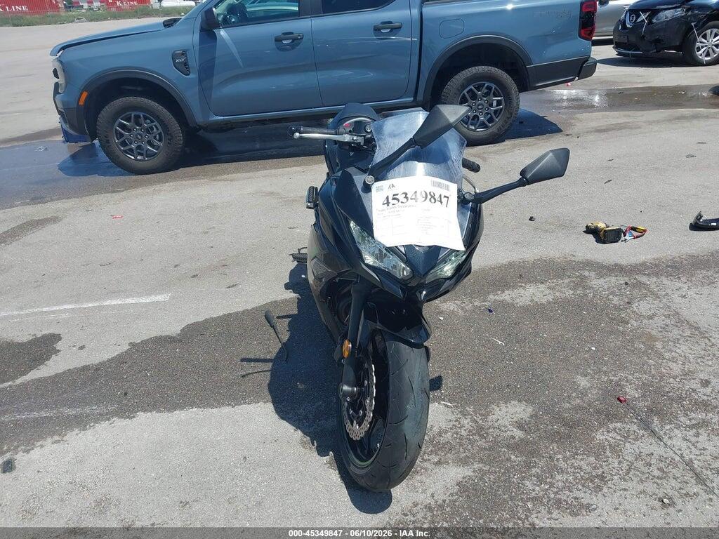ML5EXER10SDAE7446 2025 KAWASAKI EX650 photo no. 5