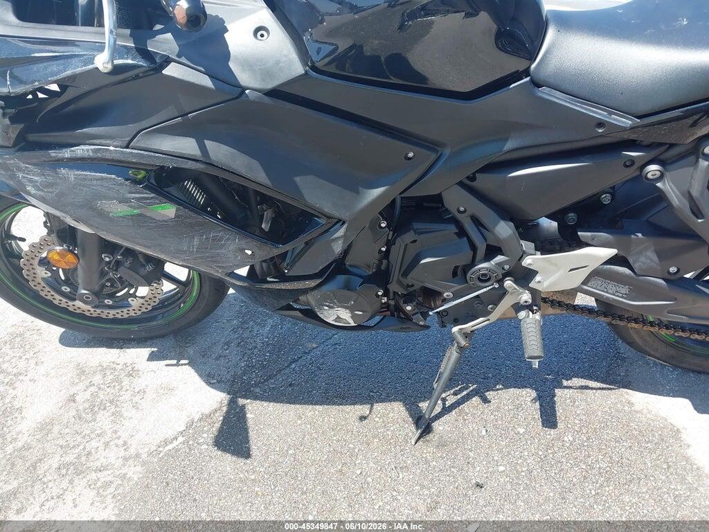 ML5EXER10SDAE7446 2025 KAWASAKI EX650 photo no. 9