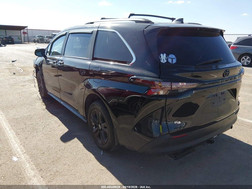 5TDCSKFC1RS118900 2024 TOYOTA SIENNA photo no. 3