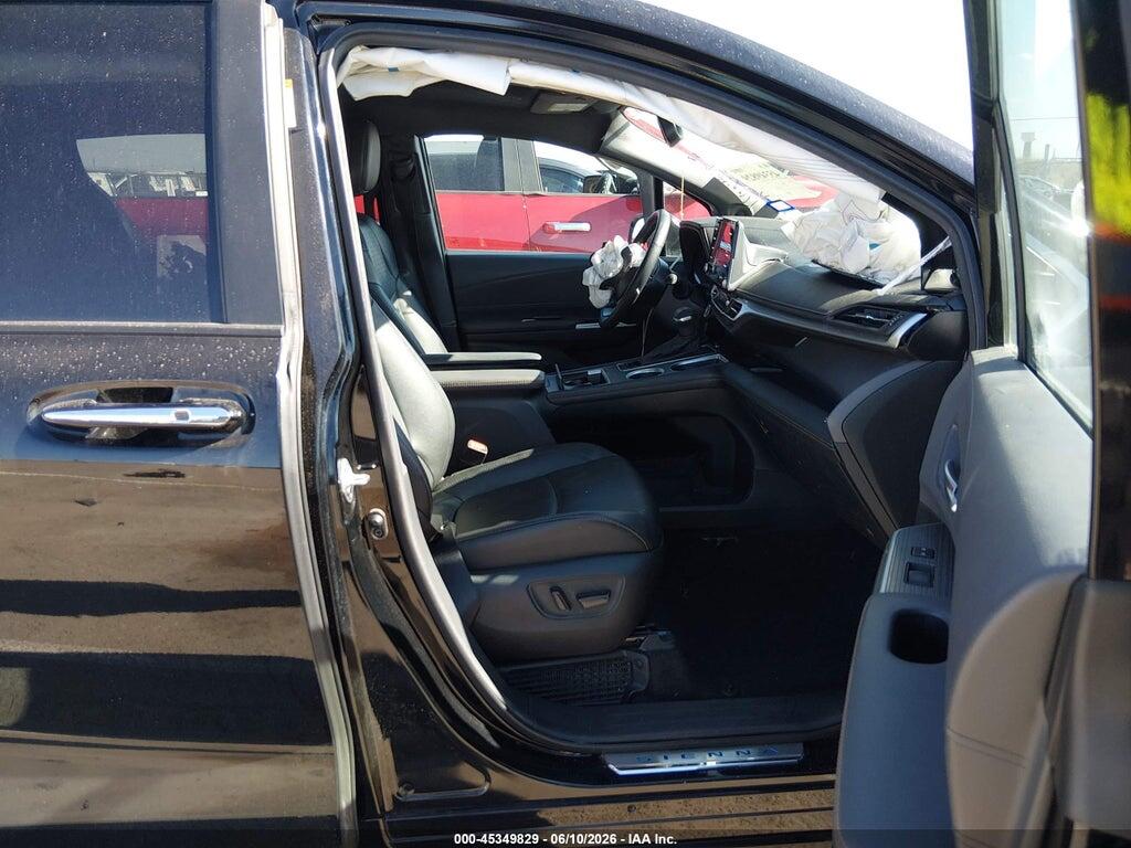 5TDCSKFC1RS118900 2024 TOYOTA SIENNA photo no. 5