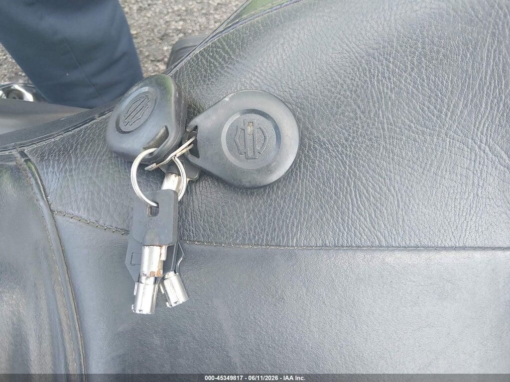 1HD1KGM12DB651116 2013 HARLEY-DAVIDSON FLTRU photo no. 11