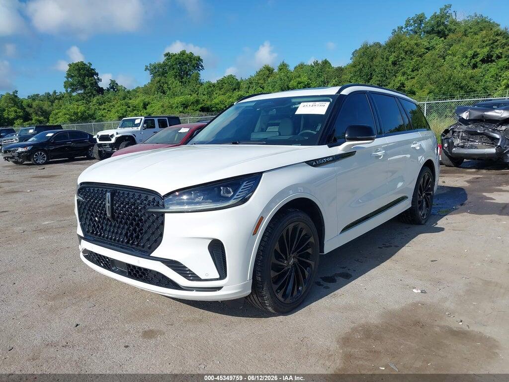 5LM5J7XC2TGL12434 2026 LINCOLN AVIATOR photo no. 2
