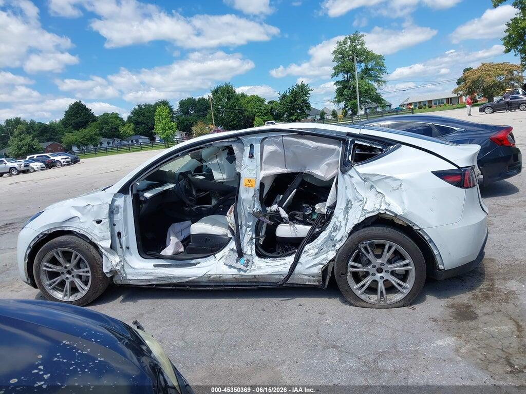 7SAYGDEE0NF355109 2022 TESLA MODEL Y photo no. 12