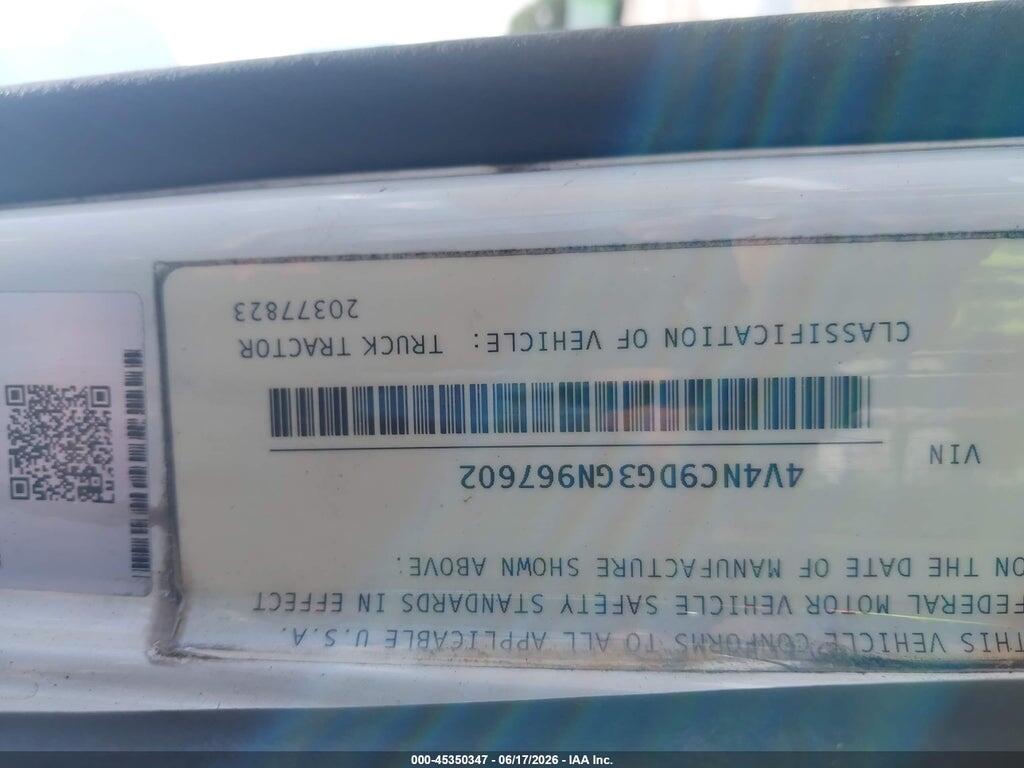 4V4NC9DG3GN967602 2016 VOLVO VN photo no. 8