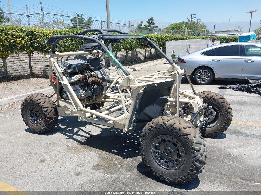 3JBVXAV2XMK000932 2021 CAN-AM MAVERICK X3 photo no. 1
