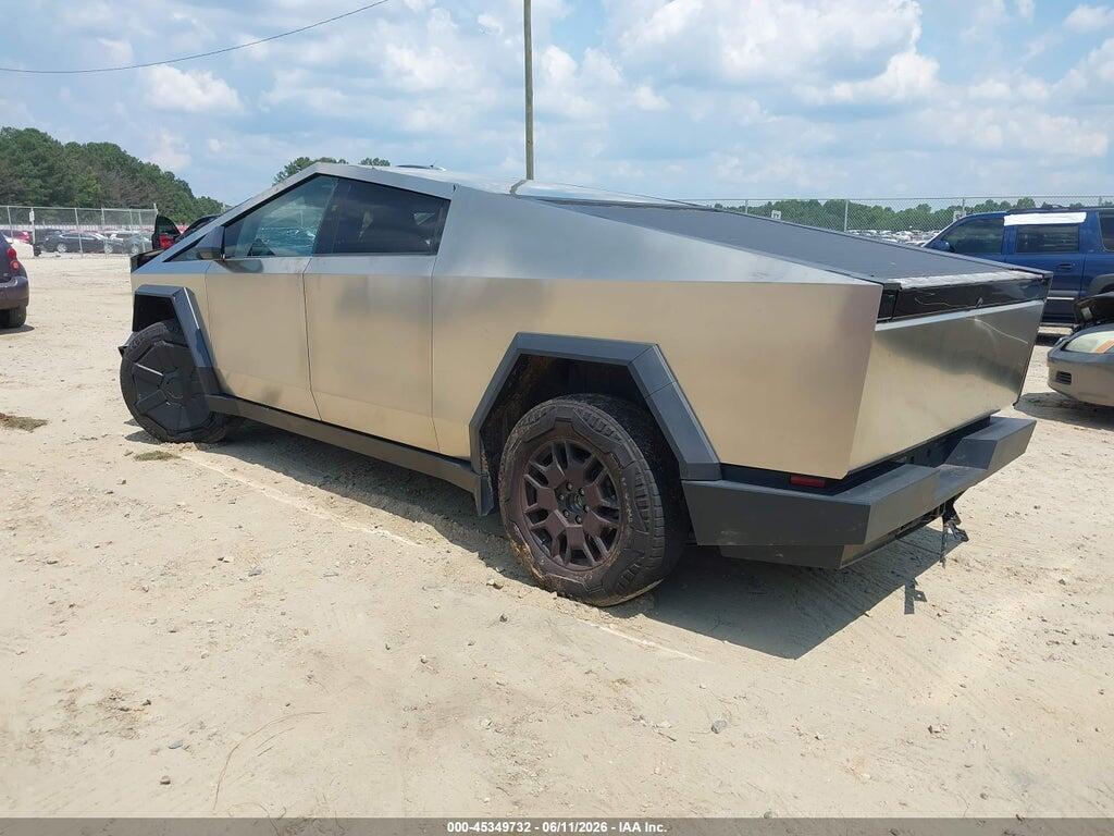 7G2CEHED1RA024695 2024 TESLA CYBERTRUCK photo no. 3