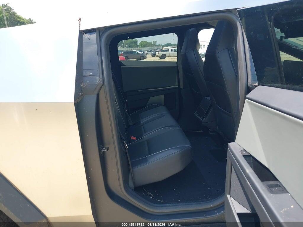 7G2CEHED1RA024695 2024 TESLA CYBERTRUCK photo no. 8