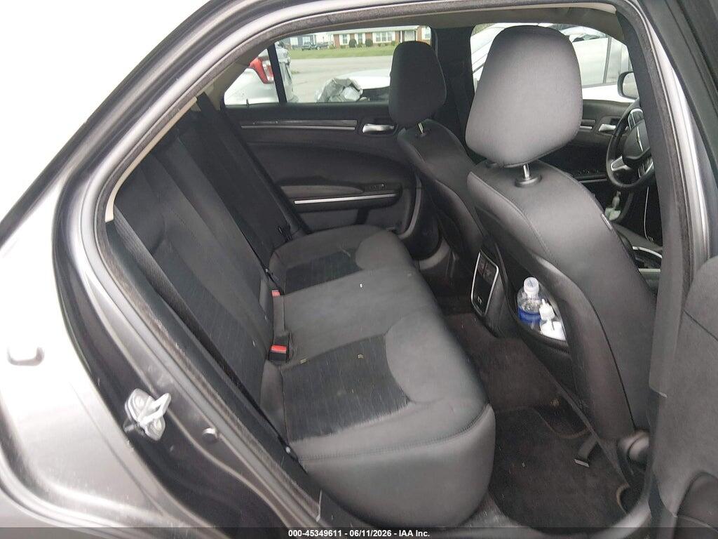 2C3CCAAG2JH275294 2018 CHRYSLER 300 photo no. 8