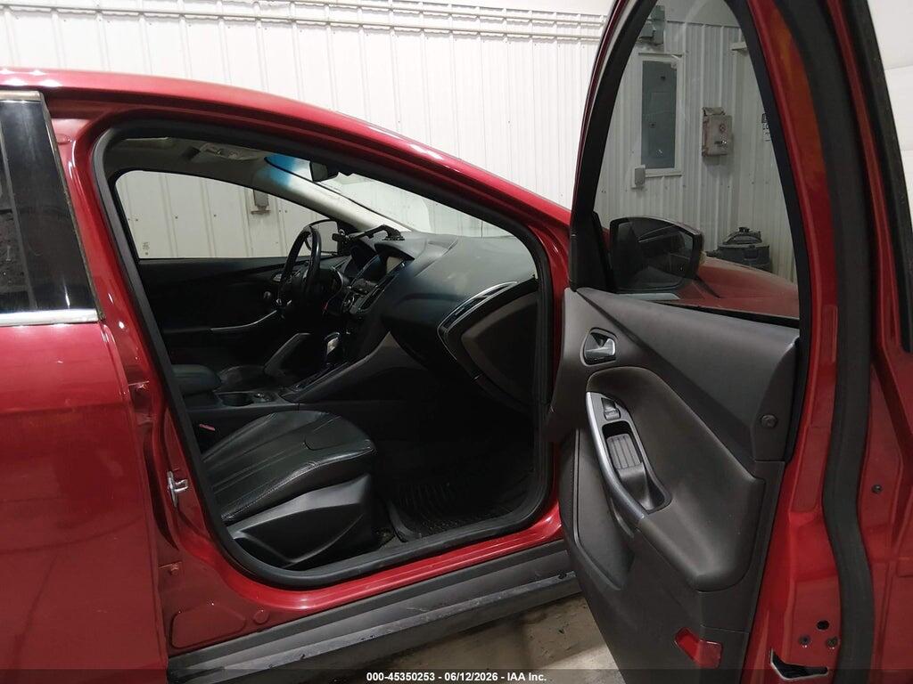 1FAHP3N27CL100213 2012 FORD FOCUS photo no. 5