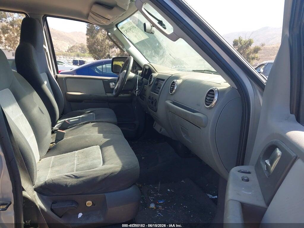 1FMRU13W44LA84986 2004 FORD EXPEDITION photo no. 5