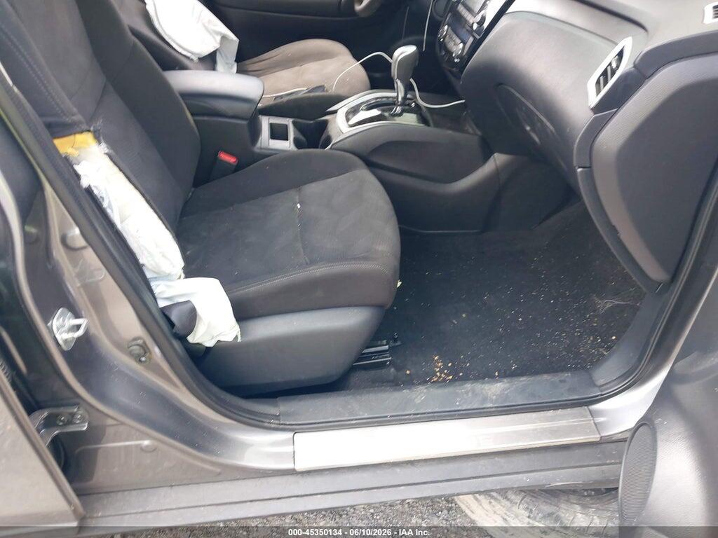 KNMAT2MV3GP710850 2016 NISSAN ROGUE photo no. 5