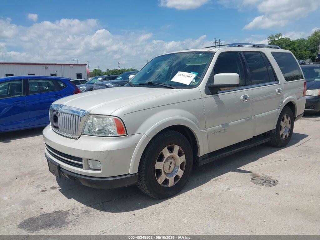 5LMFU28516LJ06144 2006 LINCOLN NAVIGATOR photo no. 2