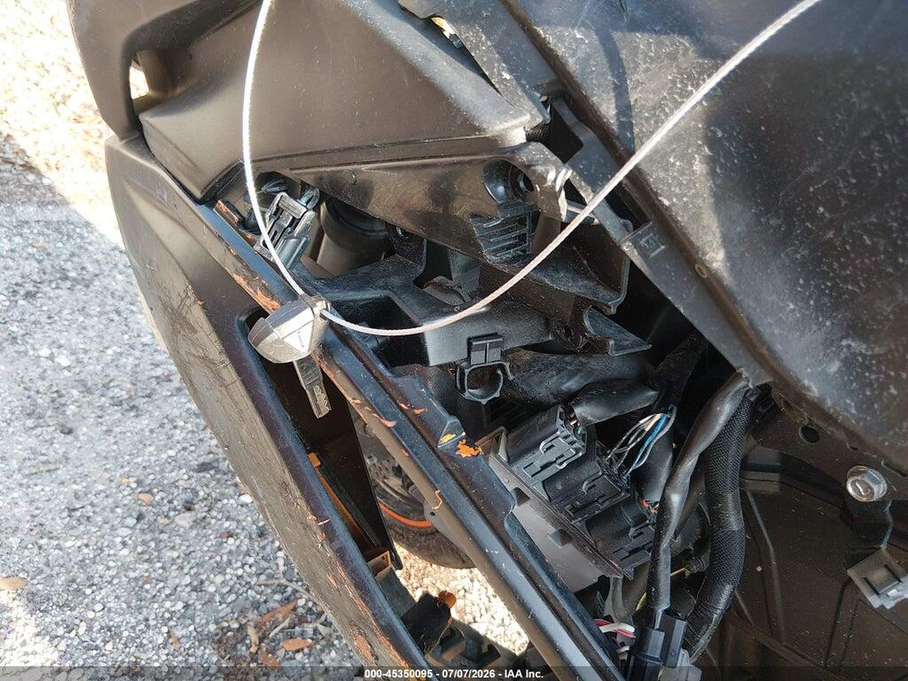 ML5EXEP12SDAE5684 2025 KAWASAKI EX650 photo no. 11