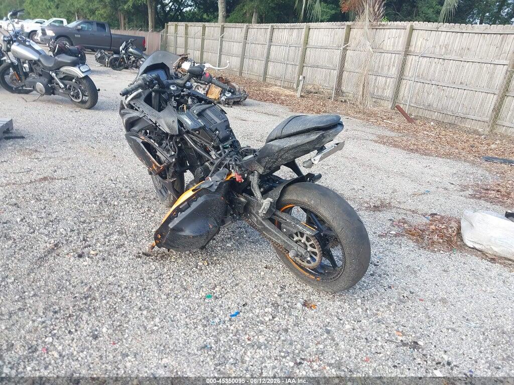 ML5EXEP12SDAE5684 2025 KAWASAKI EX650 photo no. 3