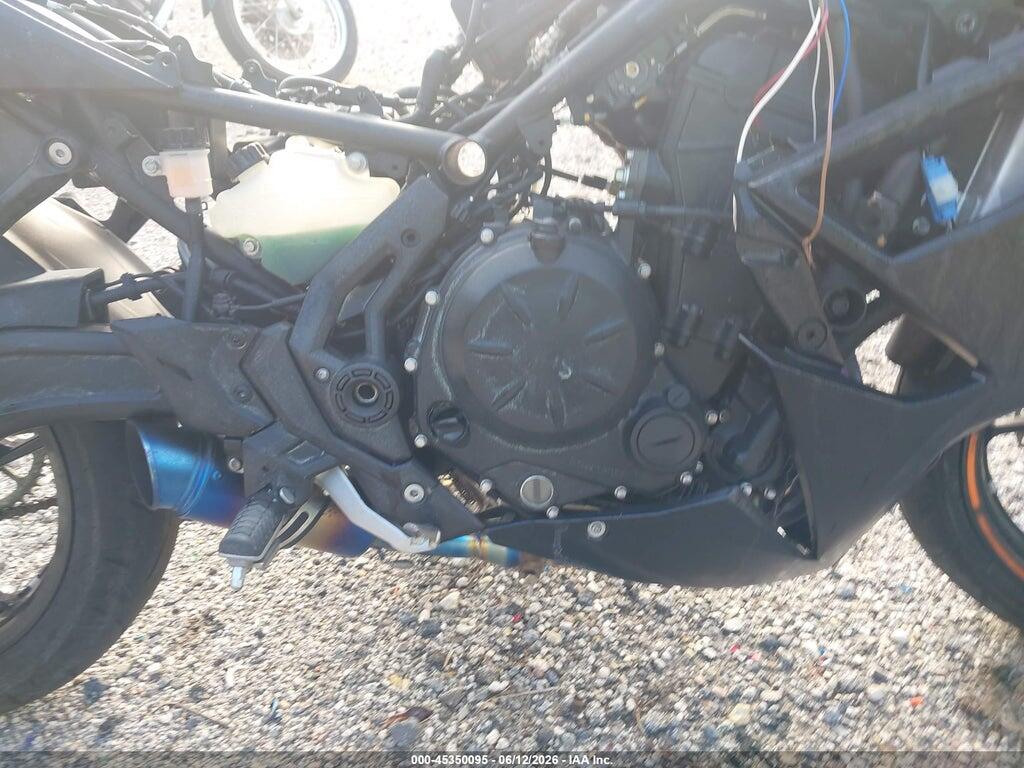 ML5EXEP12SDAE5684 2025 KAWASAKI EX650 photo no. 8