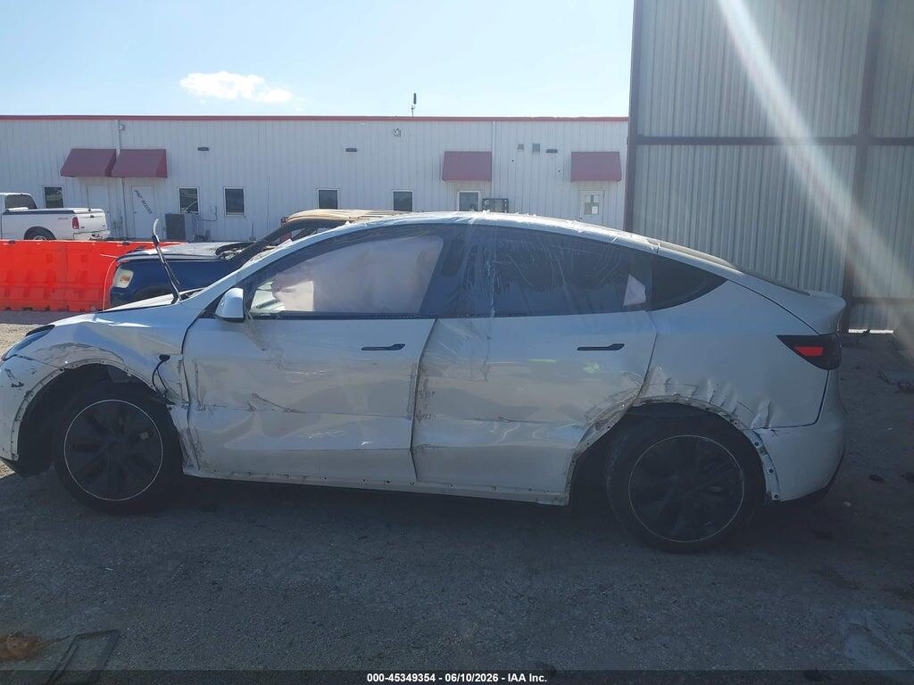 7SAYGDEDXRF113389 2024 TESLA MODEL Y photo no. 2
