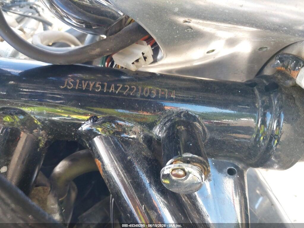 JS1VY51A722103114 2002 SUZUKI VL1500 photo no. 10