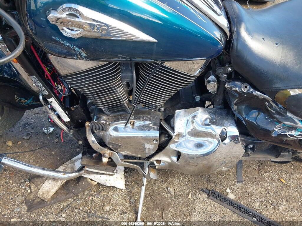 JS1VY51A722103114 2002 SUZUKI VL1500 photo no. 9