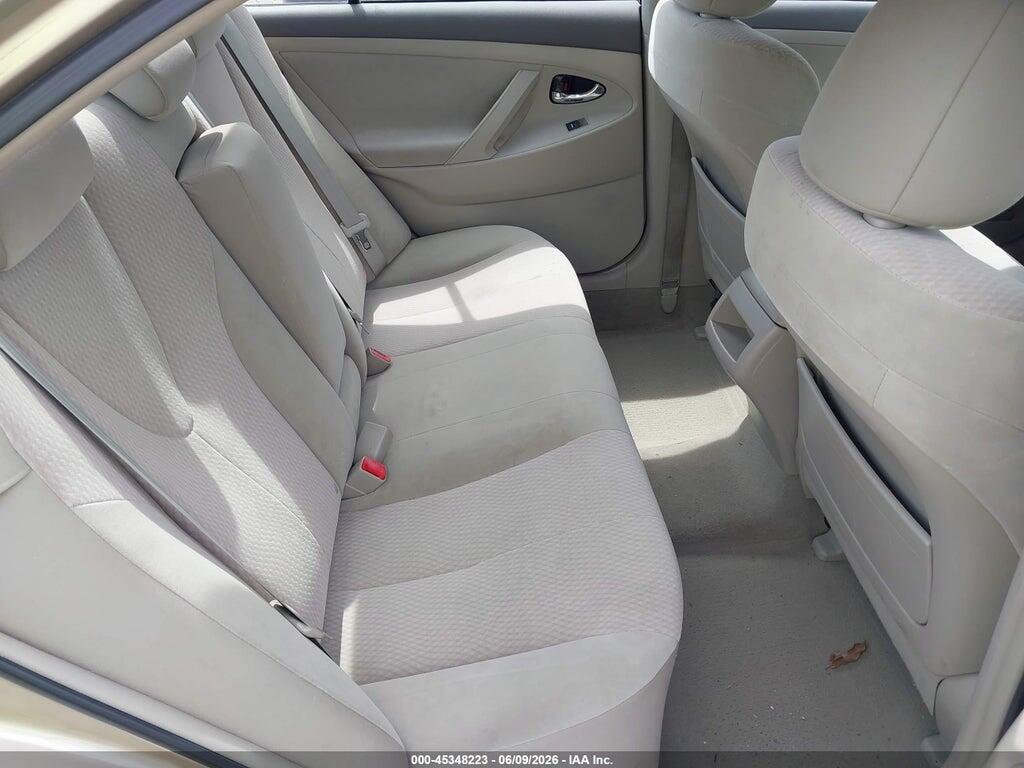 4T1BF3EK4BU745022 2011 TOYOTA CAMRY photo no. 8