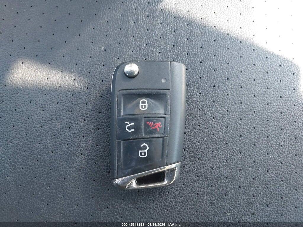 3VV2B7AX3JM113657 2018 VOLKSWAGEN TIGUAN photo no. 11