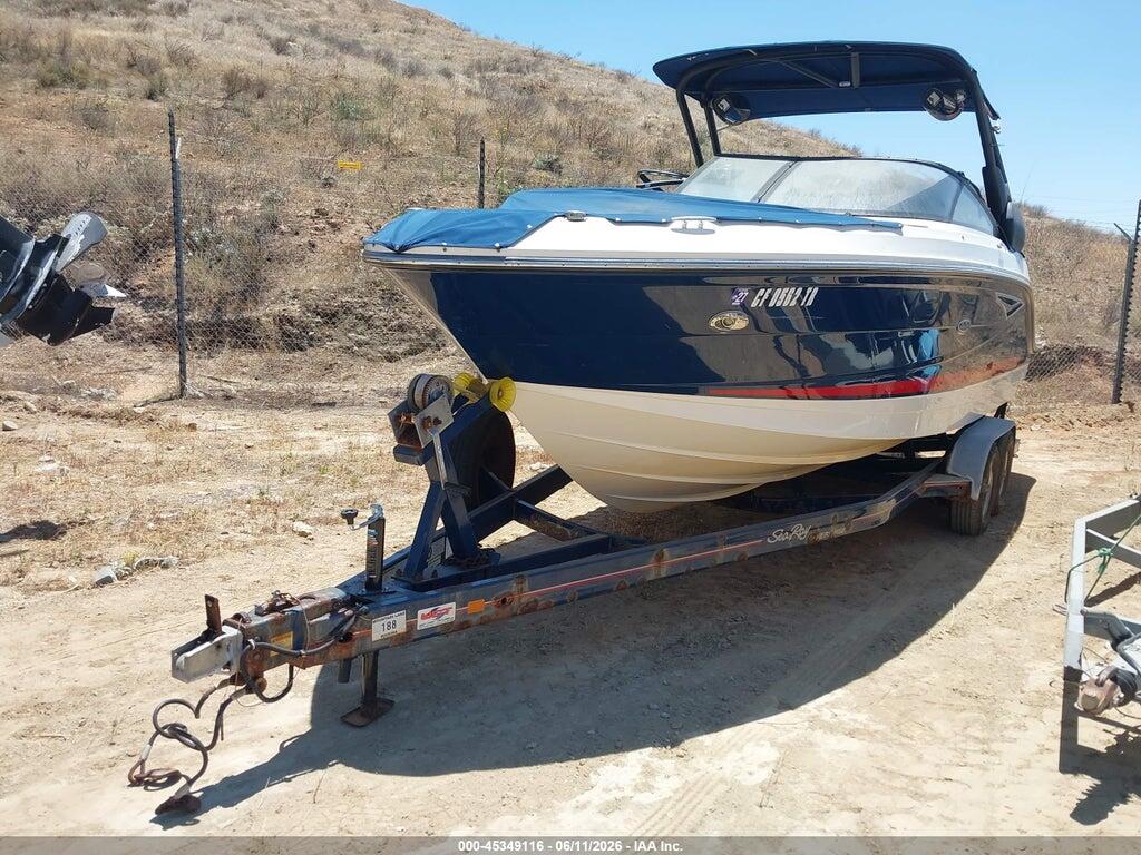 00000SERV2019K617 2017 SEA RAY 250 SLX photo no. 2