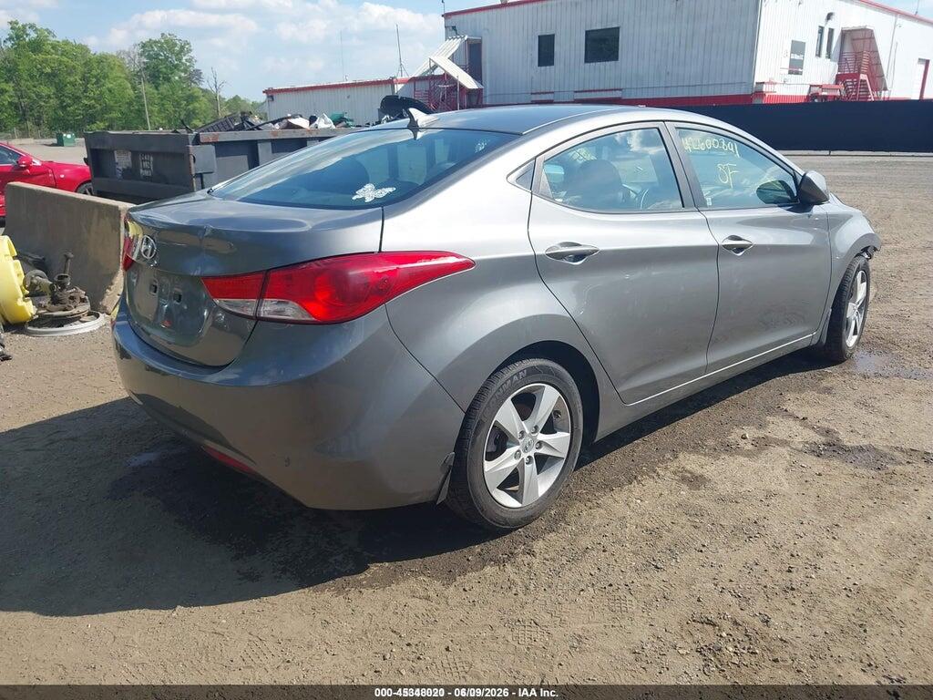 5NPDH4AE9DH232018 2013 HYUNDAI ELANTRA photo no. 4