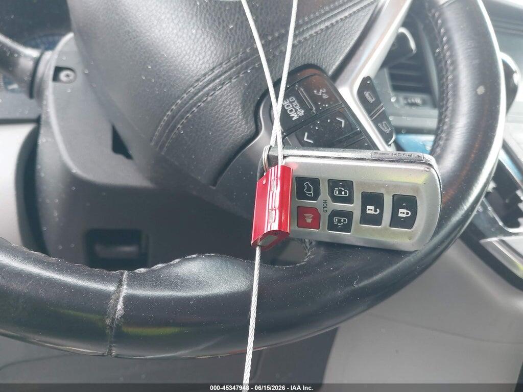 5TDDK3DC0GS139831 2016 TOYOTA SIENNA photo no. 11