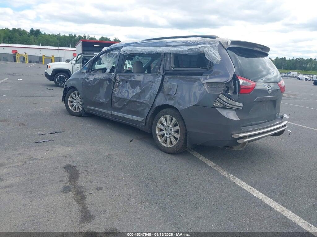 5TDDK3DC0GS139831 2016 TOYOTA SIENNA photo no. 3