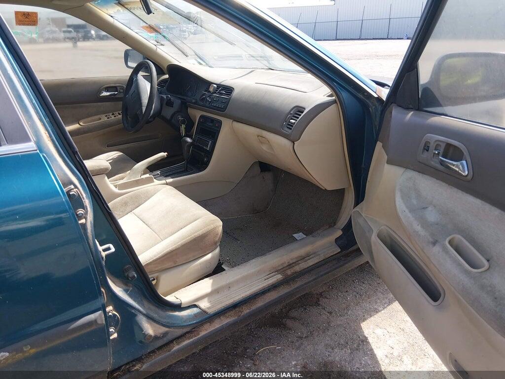JHMCD5643RC018592 1994 HONDA ACCORD photo no. 5
