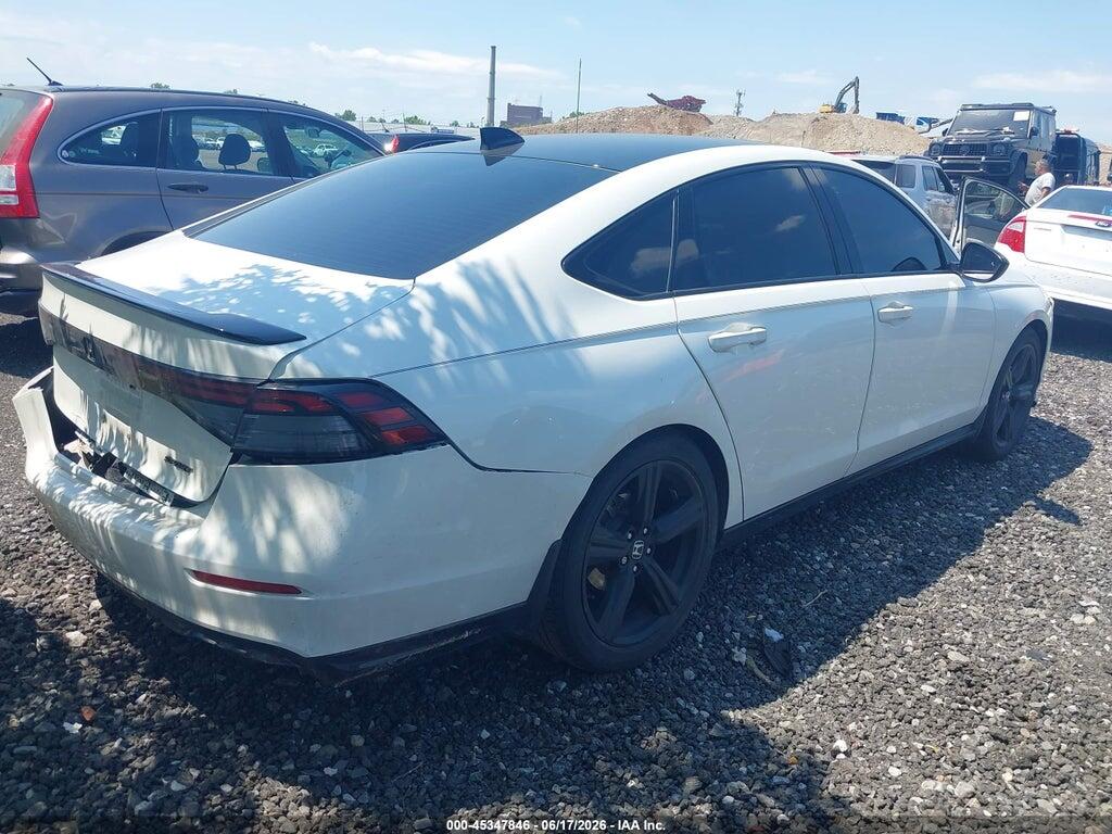 1HGCY2F76RA053834 2024 HONDA ACCORD HYBRID photo no. 4